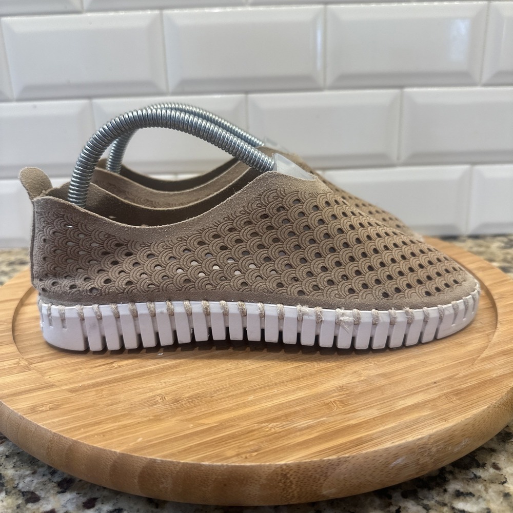 Ilse Jacobsen Tulip Flats Slip On Shoes Womens EU 36 US 6 Latte Tan Casual Chic
